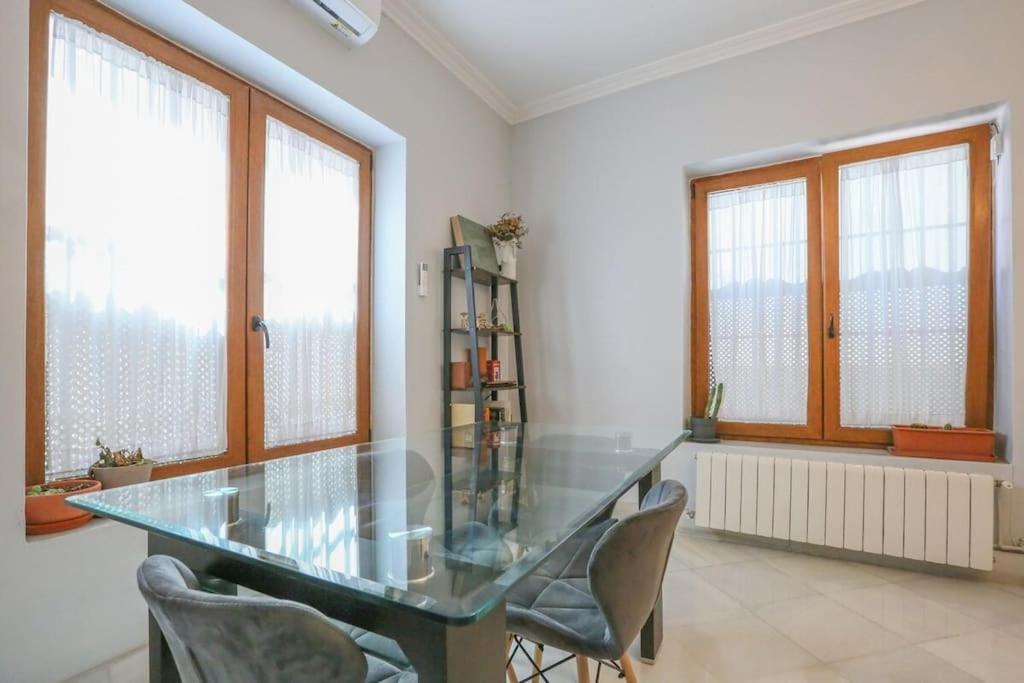 Riverwalk Suites - Puente Triana Seville Ngoại thất bức ảnh
