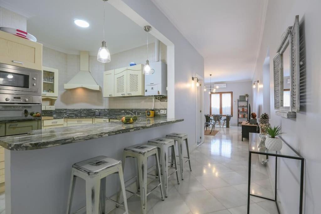 Riverwalk Suites - Puente Triana Seville Ngoại thất bức ảnh
